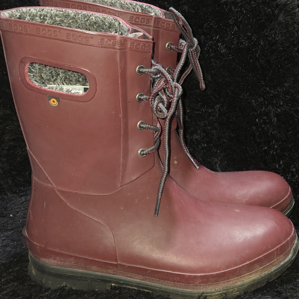 BOGS Women's Burgundy Lace-Up Waterproof Boots